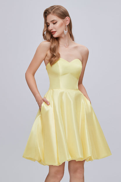 Simple Yellow Strapless A Line Short Homecoming Dresses With Pockets