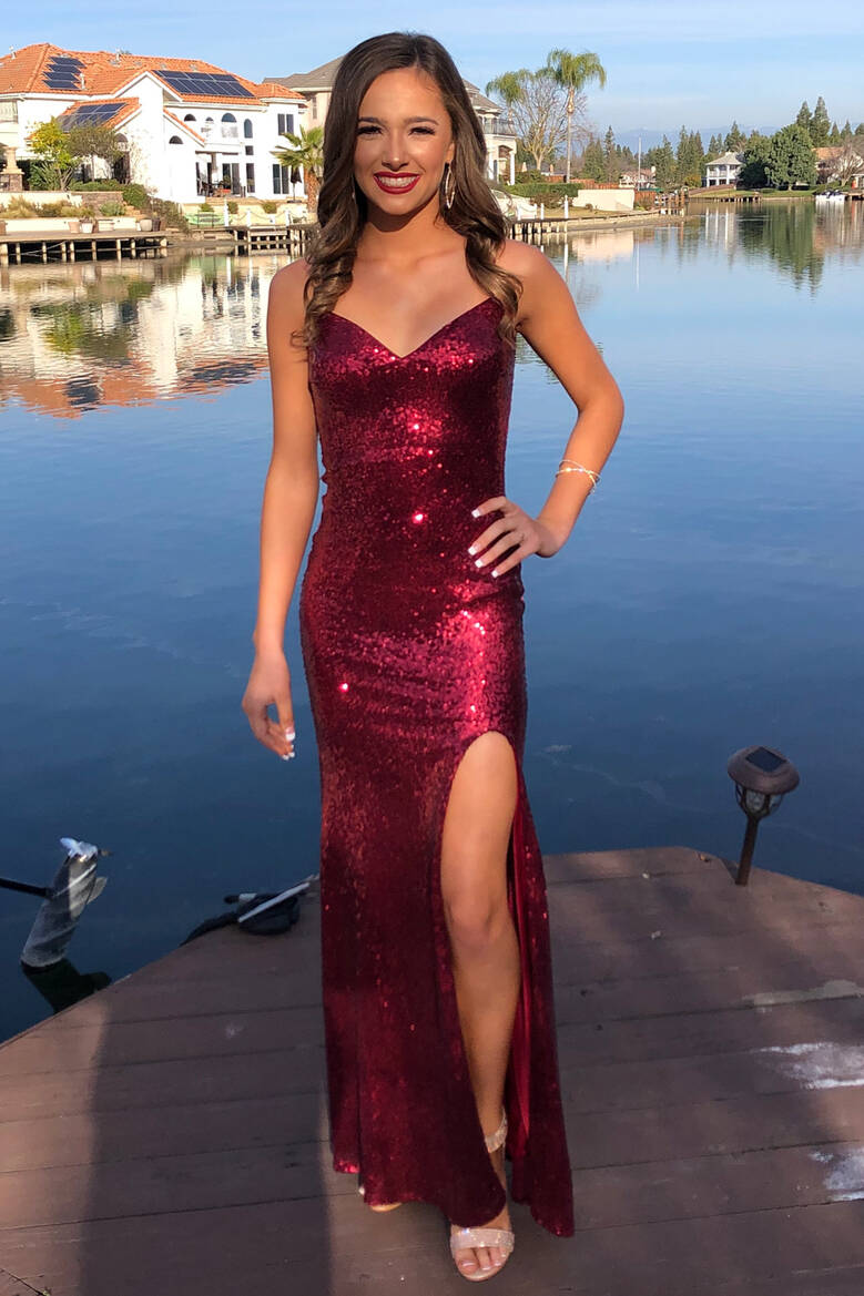 Roycebridal Glittery V-Neck Mermaid Long Burgundy Prom Dress