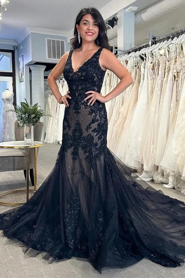 Black Tulle Sheath V-neck Lace Appliques Wedding Dresses, Bridal Gown, MW978 | mermaid wedding dress | beach wedding dress | vintage wedding dress | wedding dresses near me | musebridals.com