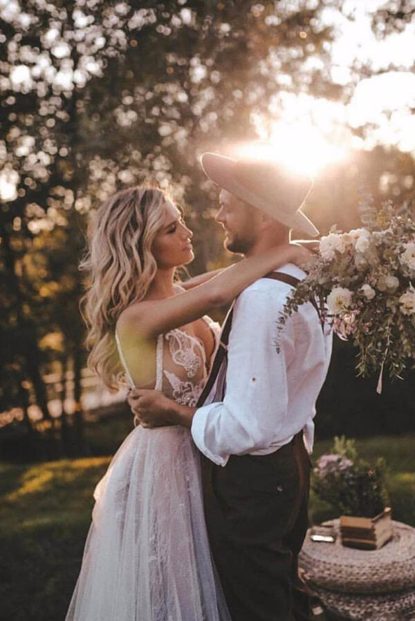 Boho Tulle Lace Sweep Train Wedding Dress Bridal Gown With Feather, MW524 | ivory wedding dresses | lace wedding dresses | wedding gowns | bridal dress | www.musebridals.com