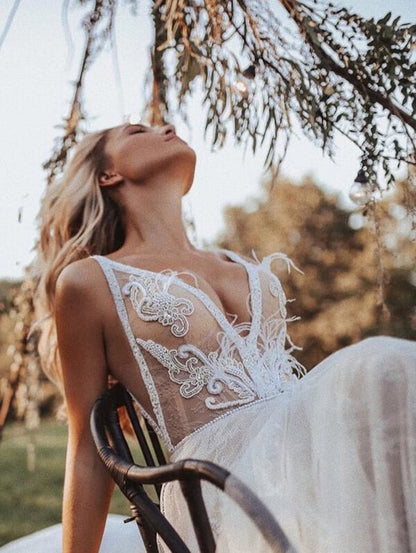 Boho Tulle Lace Sweep Train Wedding Dress Bridal Gown With Feather, MW524 | lace wedding dresses | wedding gown | bridal gowns | cheap wedding dresses | www.musebridals.com