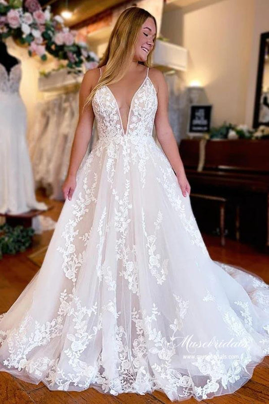  Elegant Tulle A-line Wedding Dresses With Lace Appliques, Bridal Gown, MW929 | vintage wedding dress | cheap lace wedding dress | bohemian wedding dress | musebridals.com