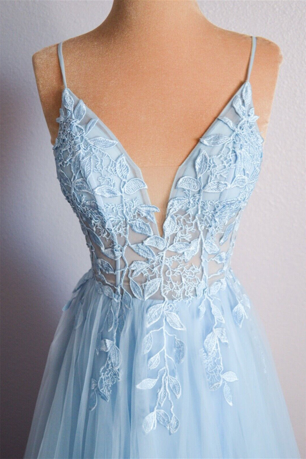 Roycebridal Cynthia | Light Blue V Neck Lace-Up Appliques Tulle Long Prom Dress