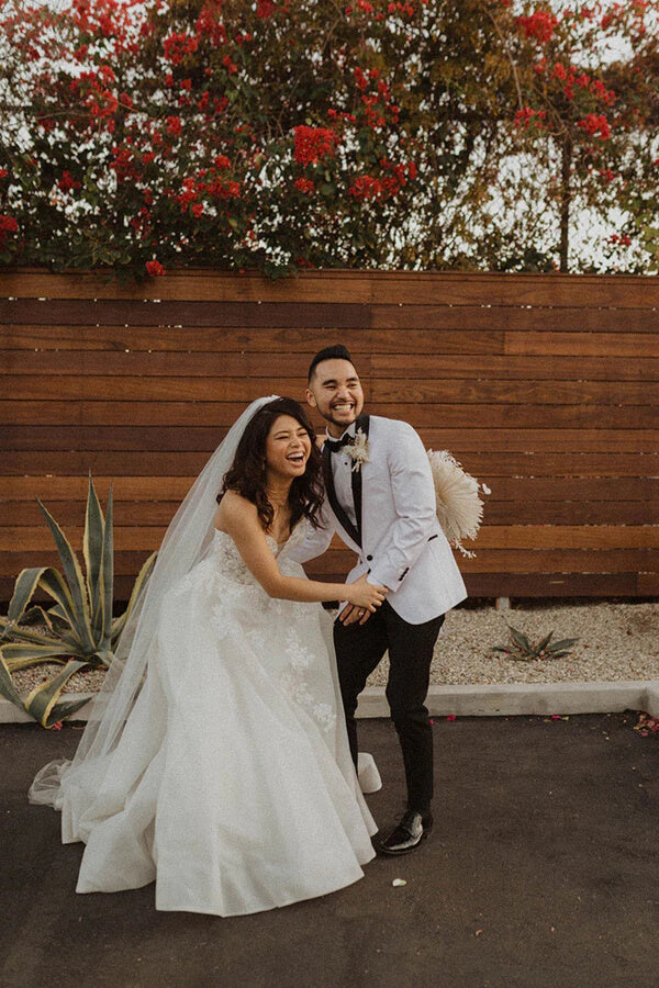 Ivory Ball Gown Strapless Sweetheart Lace Appliques Wedding Dresses, MW958 | lace wedding dress | cheap wedding dress online | bridal outfit | musebridals.com