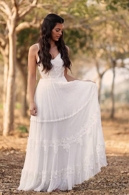 Ivory Chiffon A-line V-neck lace Beach Wedding Dresses, Bridal gown, MW679 | a line wedding dresses | wedding gown | bridal outfit | www.musebridals.com