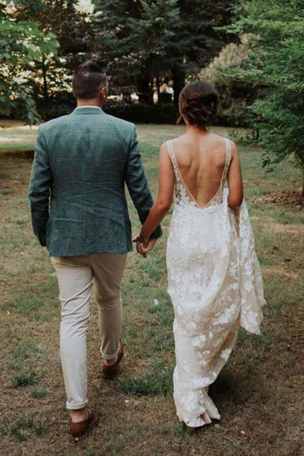 Ivory Lace Mermaid V-neck Beach Wedding Dresses, Appliqued Bridal Gown, MW616 | mermaid lace wedding gown | lace wedding dress online | beach wedding gown | www.musebridals.com