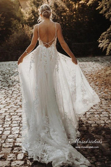 Ivory Tulle A-line V-neck Lace Appliques Wedding Dress, Bridal Gown, MW869 | tulle wedding dress | outdoor wedding dresses | vintage wedding dresses | musebridals.com