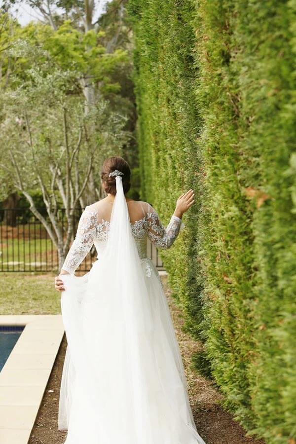 lace wedding dress | boho wedding dress | plus size wedding dresses | wedding dresses | musebridals.com