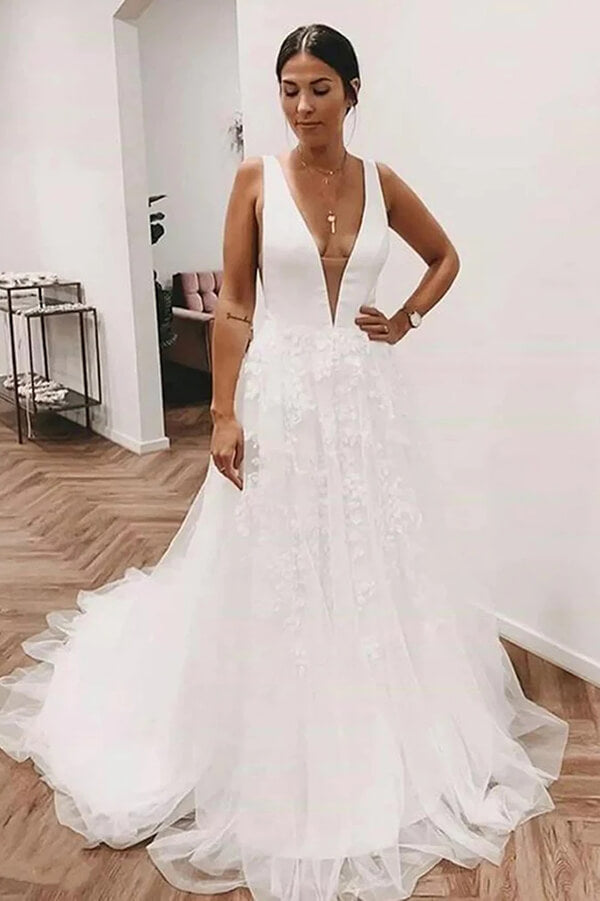 Ivory Tulle Lace Deep V-neck Wedding Dresses With Train, Bridal Gowns, MW820 | lace wedding dress | bridal gown | wedding dresses online | musebridals.com