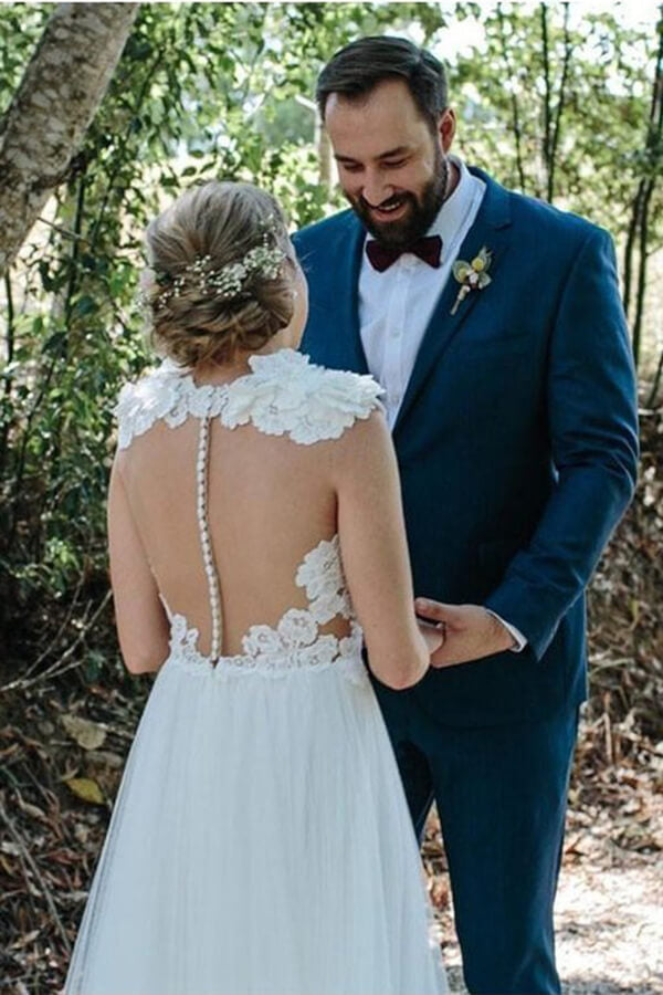 Ivory Tulle Rustic Lace Appliques V-neck Wedding Dresses, Bridal Gowns, MW565 | cheap lace wedding dresses | wedding dresses online | beach wedding dresses | bridal gowns | www.musebridals.com