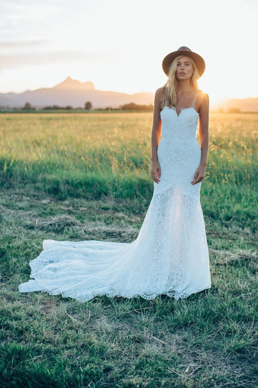 Elegant Mermaid Sweetheart Lace Ivory Wedding Dresses with train,MW406