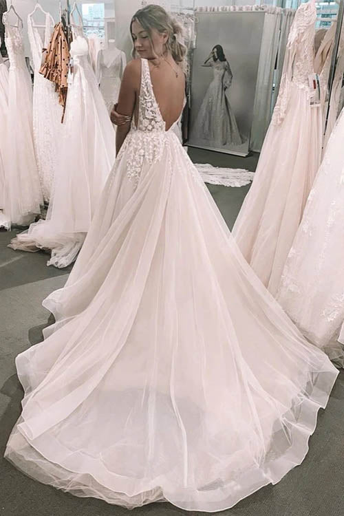 Foral Romantic Deep V-neck Appliqued Backless Bridal Gown Wedding Dress,MW461 | musebridals.com