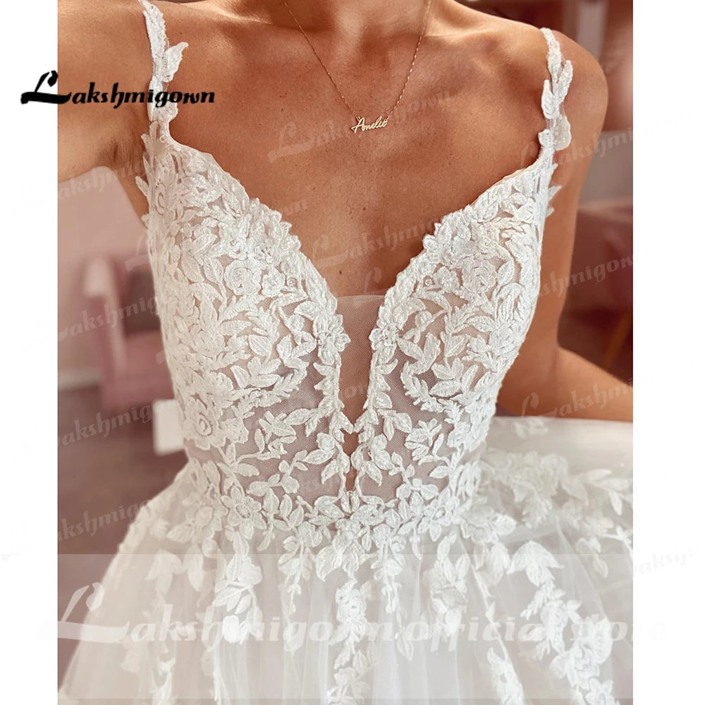 Roycebridal Modest Beach Soft Tulle Wedding Dresses 2025 Lace Appliques A-Line V Neck Sweep Train Bridal Gown robe de soirée de mariage