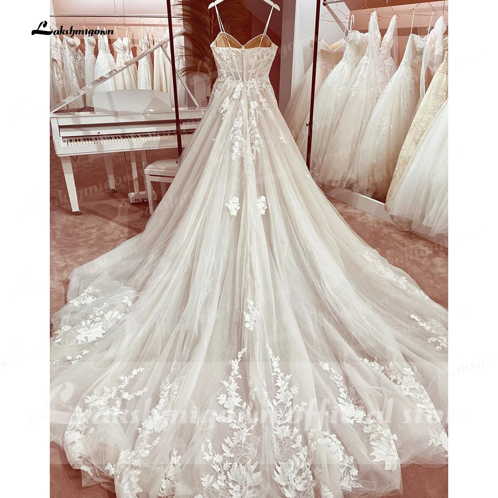 Princess Lace Wedding Dress Bridal Robe 2024 Vestido Spaghetti Straps Chapel Train Champagne Tulle Wedding Gown Lakshmigown