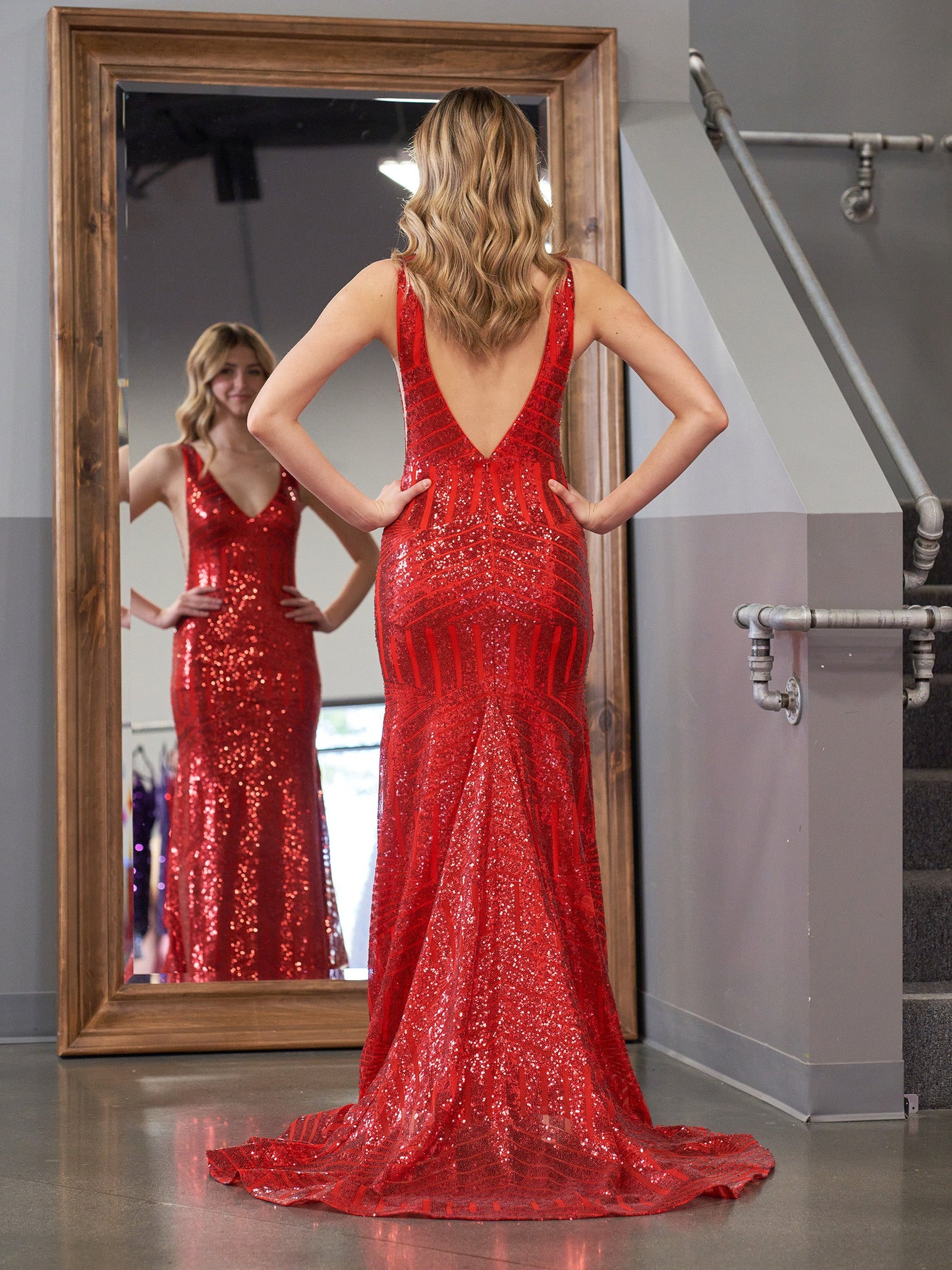 Roycebridal Nina |Mermaid Deep V Neck Sequins Prom Dress