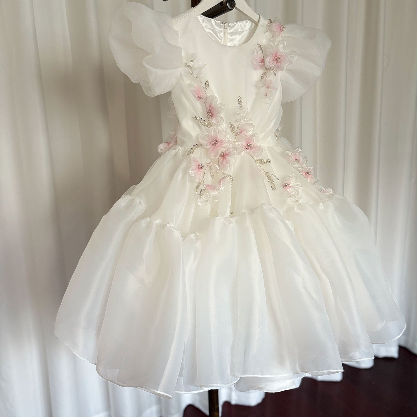 Roycebridal Luxury Dubai White Girl Dress 3D Flowers Beading Ball Gown for Kid Wedding Birthday Communion Party Pageant 2025 J348