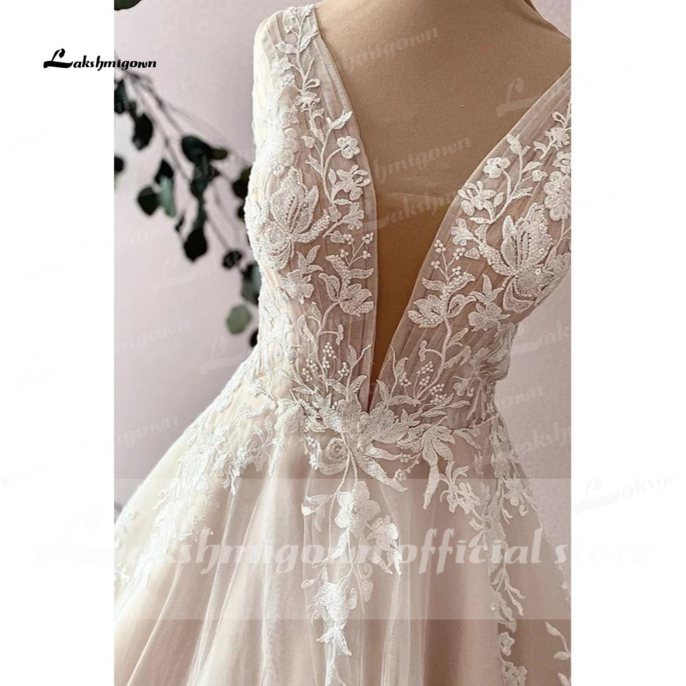 Roycebridal Bohemian V-Neck Wedding Dresses Tank Sleeve Tulle A-Line Open Back Lace Bridal Gowns Bride Dresses Hochzeitskleid