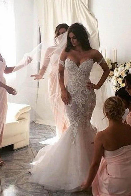 Attractive Off Shoulder Lace Mermaid Long Wedding Dress with Appliques, MW118