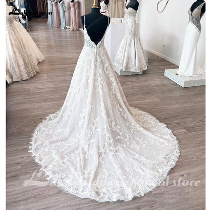 Roycebridal Princess Lace Wedding Dress Robe de mariee Sexy Bridal Plunging V Neck Tulle Boho Wedding Gown Backless