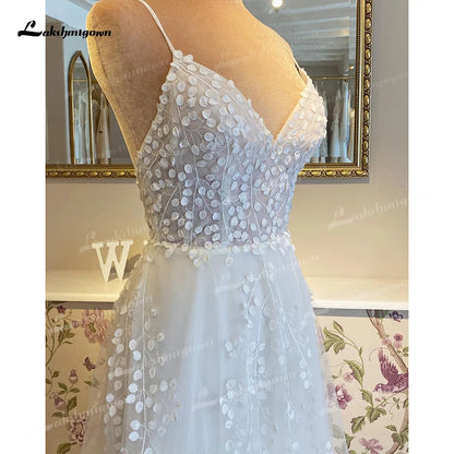 Roycebridal Vintage Off White Boho Wedding Dress 2025 Lace Applqiues Spaghetti Straps V Neck Bridal Gowns Tulle A Line trouwjurk