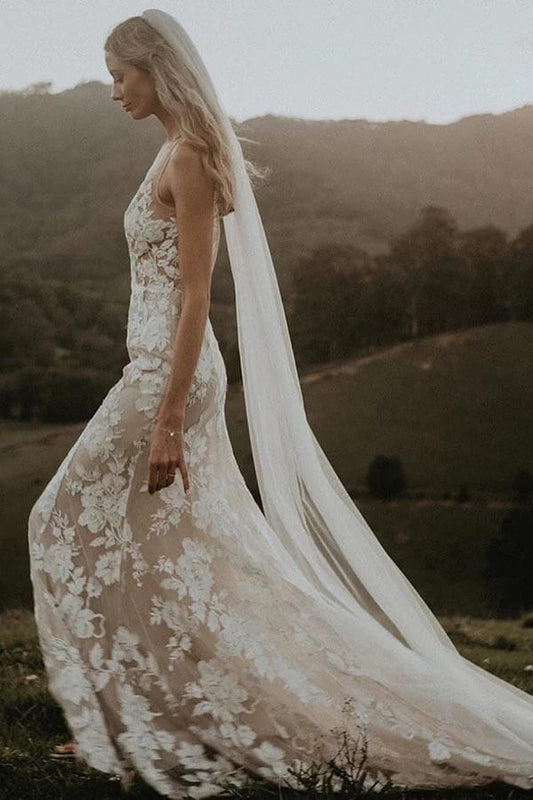 Sheath V-neck Lace Wedding dresses With Chapel Train, Wedding Gowns, MW793 | boho wedding dress | plus size wedding dress | bridal shops | wedding dress | https://www.musebridals.com