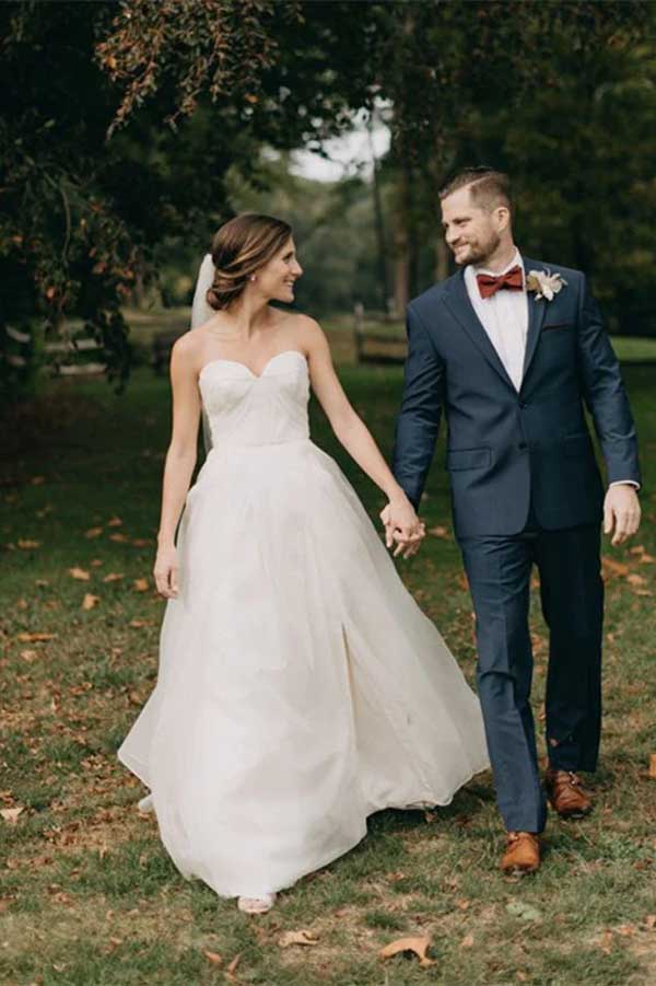 Simple A-line Chiffon Sweetheart Strapless Wedding Dresses, Bridal Gowns, MW792 | beach wedding dresses | simple wedding dress | outdoor wedding dresses | musebridals.com