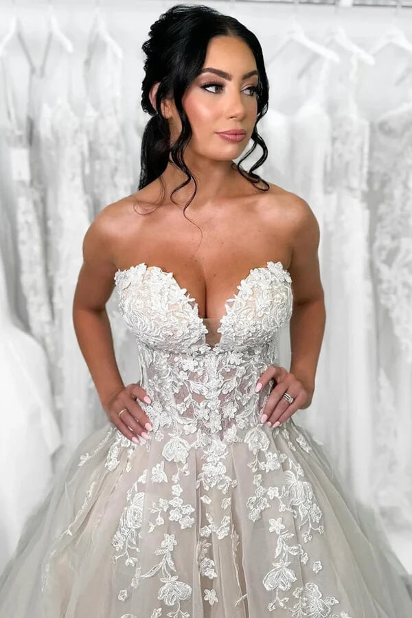 Tulle A-line Sweetheart Neck Strapless Lace Appliqued Wedding Dress, MW1004 | wedding dresses online | wedding dress stores | bohemian wedding dress | musebridals.com