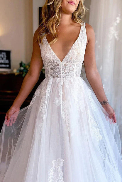 Tulle A-line V-neck Beach Wedding Dresses With Lace Appliques, MW910 | cheap lace wedding dresses | bridal gowns | wedding dresses online | musebridals.com