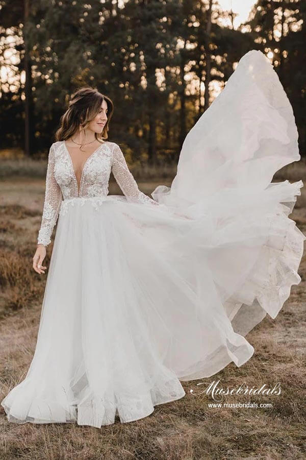 Tulle A-line V-neck Long Sleeves Wedding Dresses With Lace Appliques, MW920 | cheap lace wedding dress | beach wedding dress | long sleeves wedding dress | musebridals.com