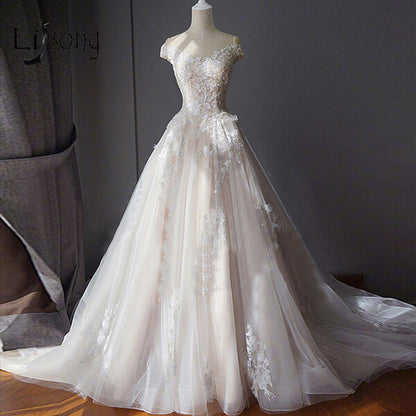 Cheap lace wedding dresses | wedding dresses online | wedding dresses stores | musebridals.com