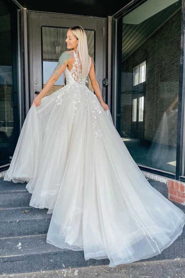 Tulle Lace A-line V-neck Wedding Dresses With Appliques, Bridal Gown, MW736 | cheap wedding dresses | summer wedding dresses | v neck wedding dresses | www.musebridals.com