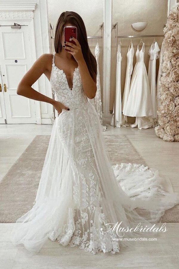 Tulle Mermaid V-neck Rustic Wedding Dresses With Detachable Train, MW973 | vintage wedding dress | lace wedding gown | bohemian wedding dress | musebridals.com