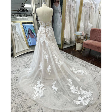 Vintage Spaghetti Straps Lace Appliques Beach Wedding Dress with V Nneck 2024 A Line Boho Bridal Gown abito da sposa Summer Sexy