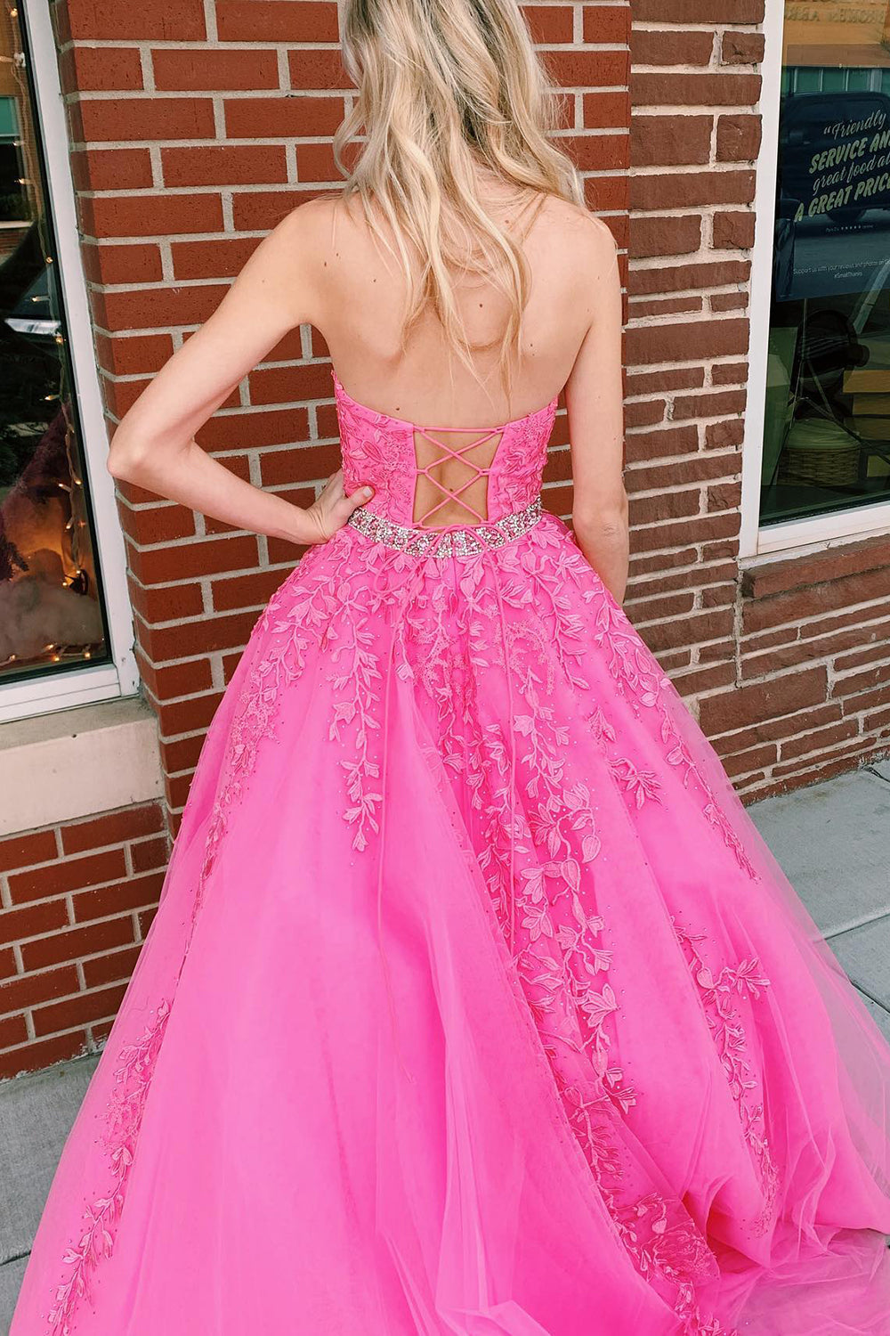 Roycebridal Nyla |A-line Hot Pink Halter Tulle Prom Dress With Appliques