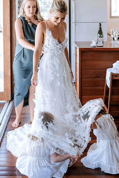 White Tulle A-line V-neck Spaghetti Straps Wedding Dress With Appliques, MW690 | white wedding dresses | cheap lace wedding dress | bridal gown | www.musebridals.com