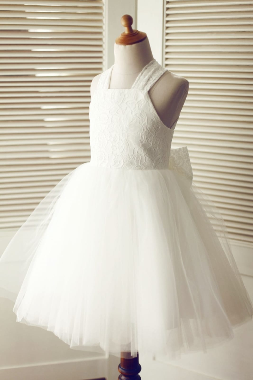 Backless Ivory Lace Tulle Wedding Flower Girl Dress with Big