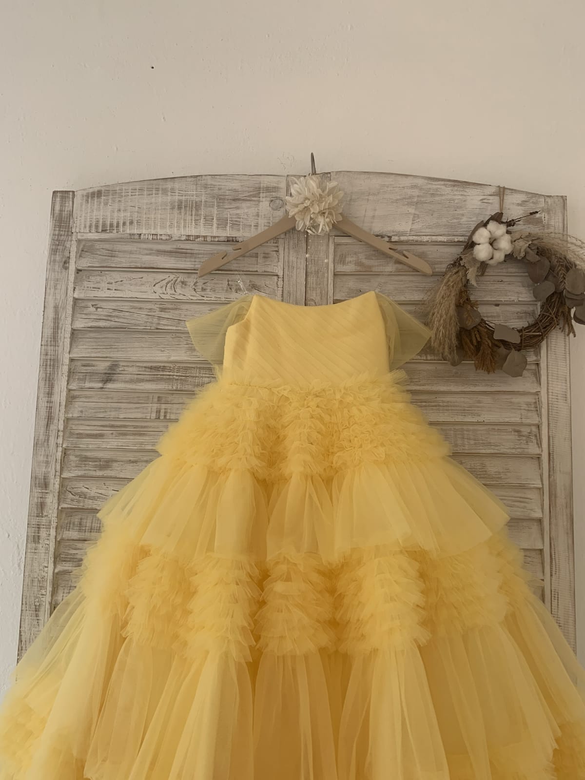 Ball Gown Off Shoulder Yellow Ruffle Tulle Wedding Flower 