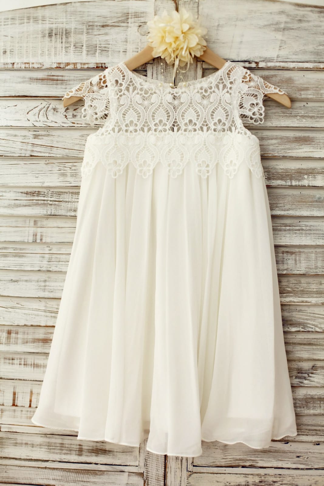 Boho Beach Lace Cap Sleeves Ivory Chiffon Flower Girl Dress