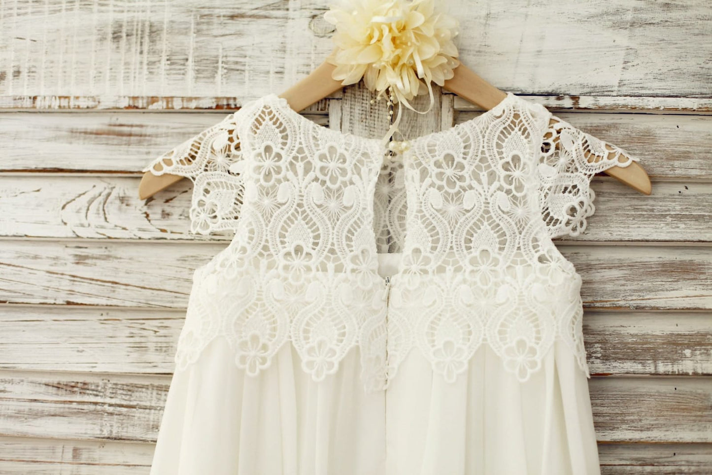 Boho Beach Lace Cap Sleeves Ivory Chiffon Flower Girl Dress