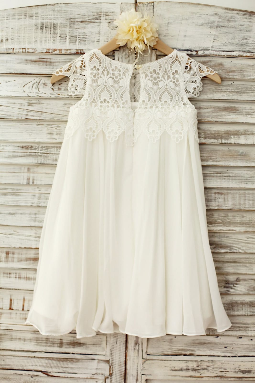 Boho Beach Lace Cap Sleeves Ivory Chiffon Flower Girl Dress