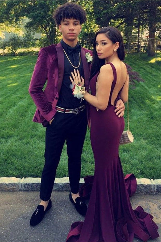 Burgundy Velvet Two Pieces Peak Lapel Bespoke Prom Suits for Men-showprettydress