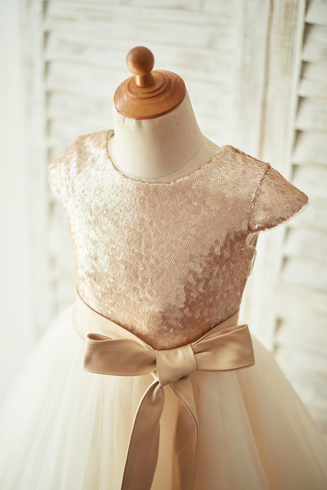 Champagne Sequin Tulle Flower Girl Dress with Cap Sleeves