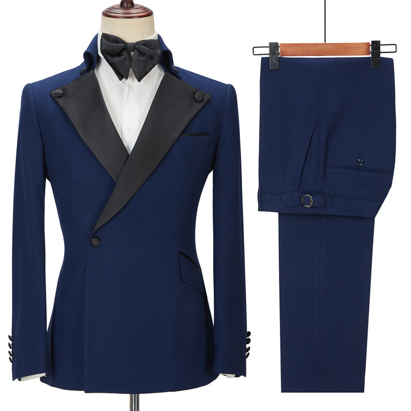 Chic Dark Navy Peak Lapel Two Pieces Classic Men Suit for Prom-showprettydress