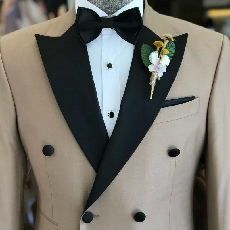 Alvis Chic Khaki Peaked Lapel Double Breasted Prom Suits