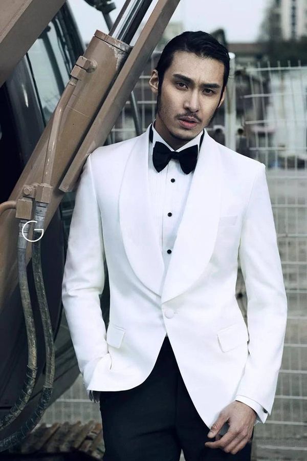 Custom design Shawl Lapel Mens Suits Two Piece White Tuxedo Mens Suits for Wedding-showprettydress