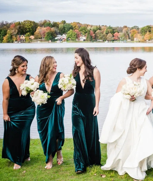 Roycebridal Long Winter Green Velvet Bridesmaid Dresses UK Deep V Neck Dress