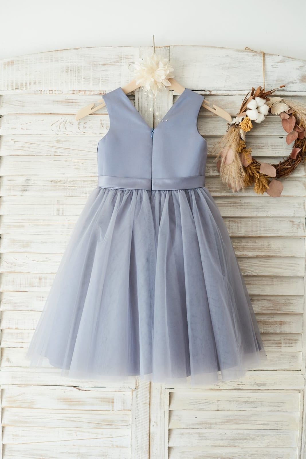 Gray Satin Tulle V Neckline Wedding Flower Girl Dress with 