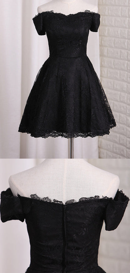 Sexy Black Lace A-line With Appliques Homecoming Dresses