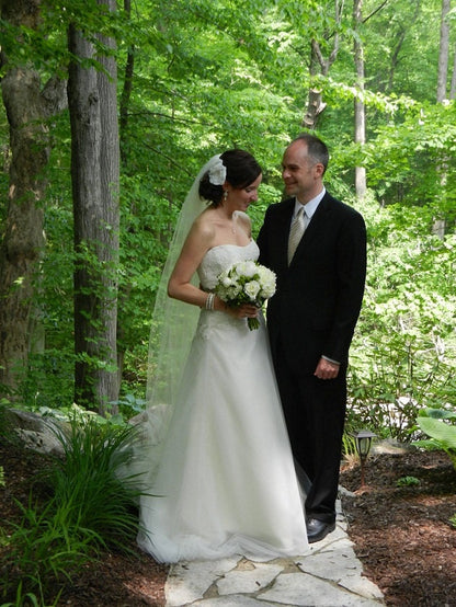 Roycebridal Vintage Sheer Single Tier Classic Wedding Bridal Veil