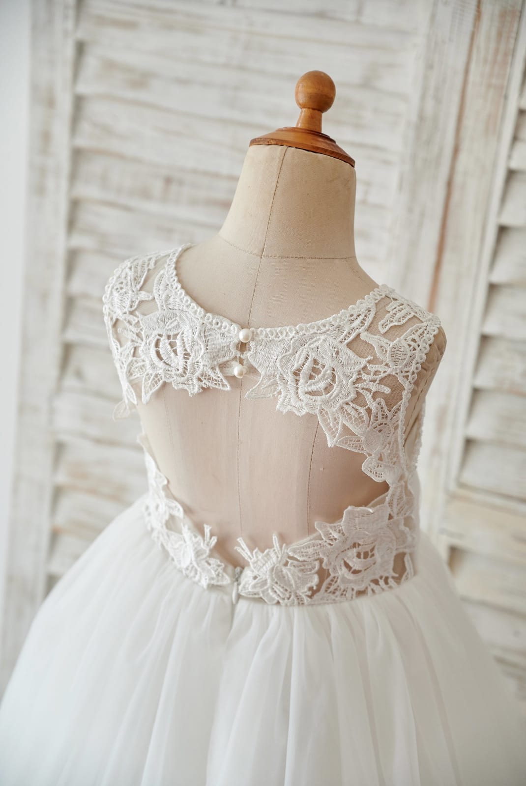 Ivory Lace Tulle Keyhole Back Wedding Flower Girl Dress